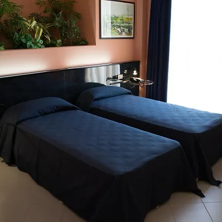 Hotel Cala Rossa 3*